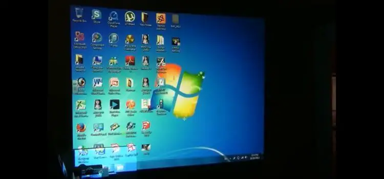 How to Project Laptop Screen to Wall Without Projector